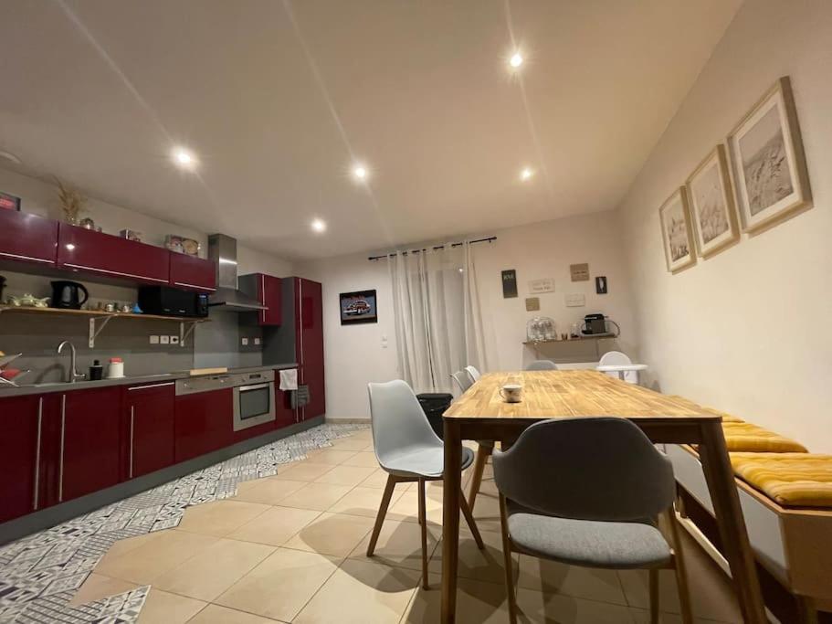 La Balneaire Maison De Standing Tout Confort Boisseuil Exteriér fotografie